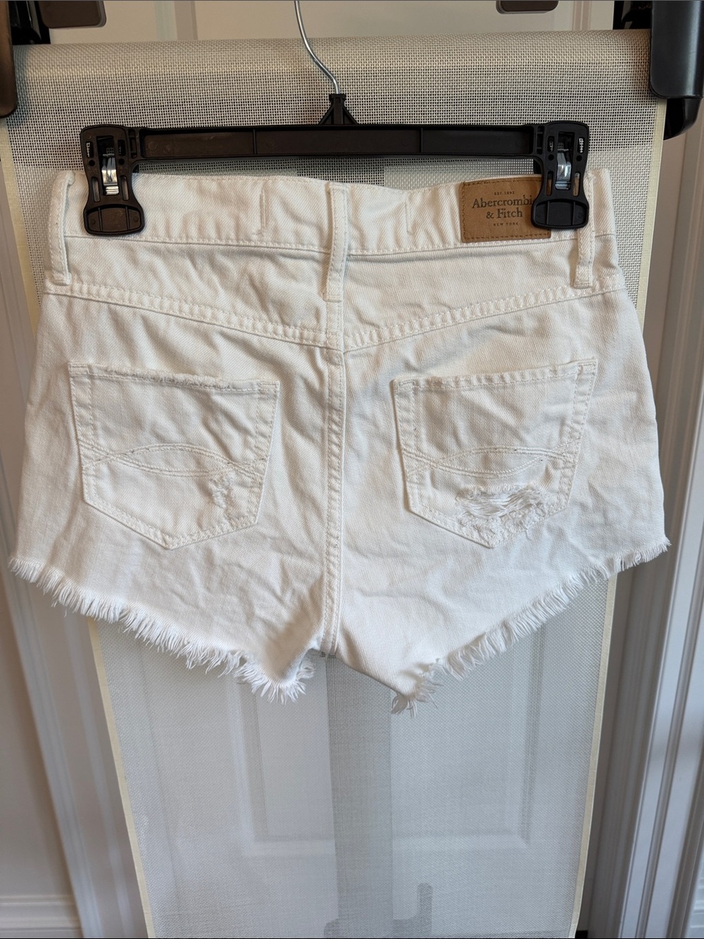 ABERCROMBIE & FITCH White Denim Shorts - Picture 2 of 3